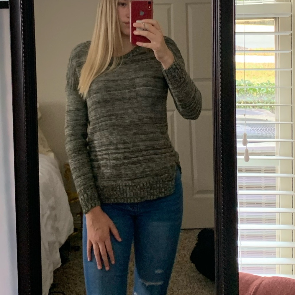 Sweater - Picture 2 of 3
